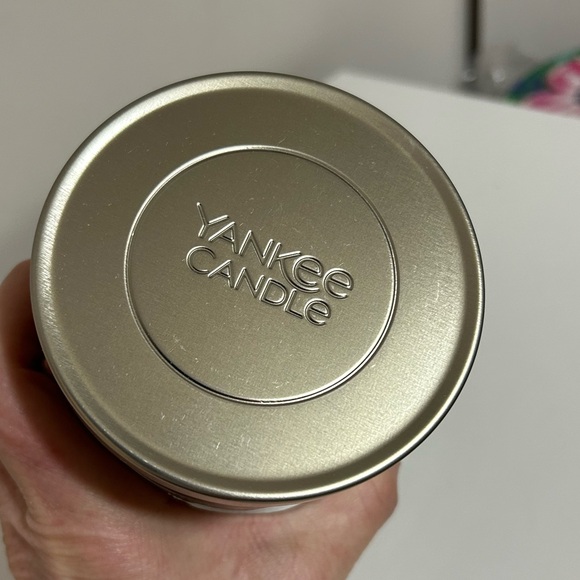 Yankee Candle Mystical Tarot Card Candle - Picture 3 of 4